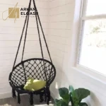 كرسي هزاز علي شكل ارجوحة