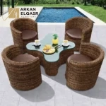 جلسة خارجية مميزة من كراسي و طاولة شيك