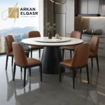 طاولة طعام دائرية رخامية مع كراسي فخمة