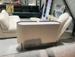 بوفيه مودرن بسطح رخامي وتصميم منحني أنيق
